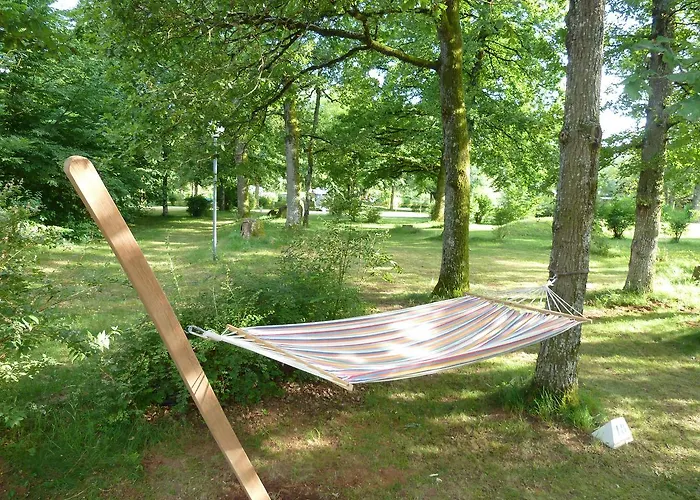 Etang Du Camp Camping Senergues