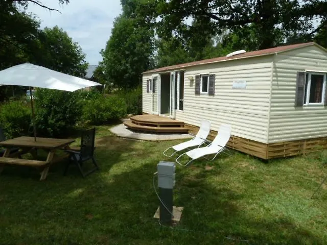 Etang Du Camp 3* Senergues