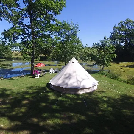 Etang Du Camp 3* Senergues