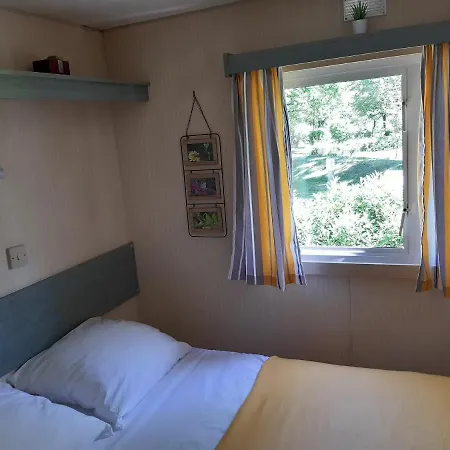 Etang Du Camp 3* Senergues